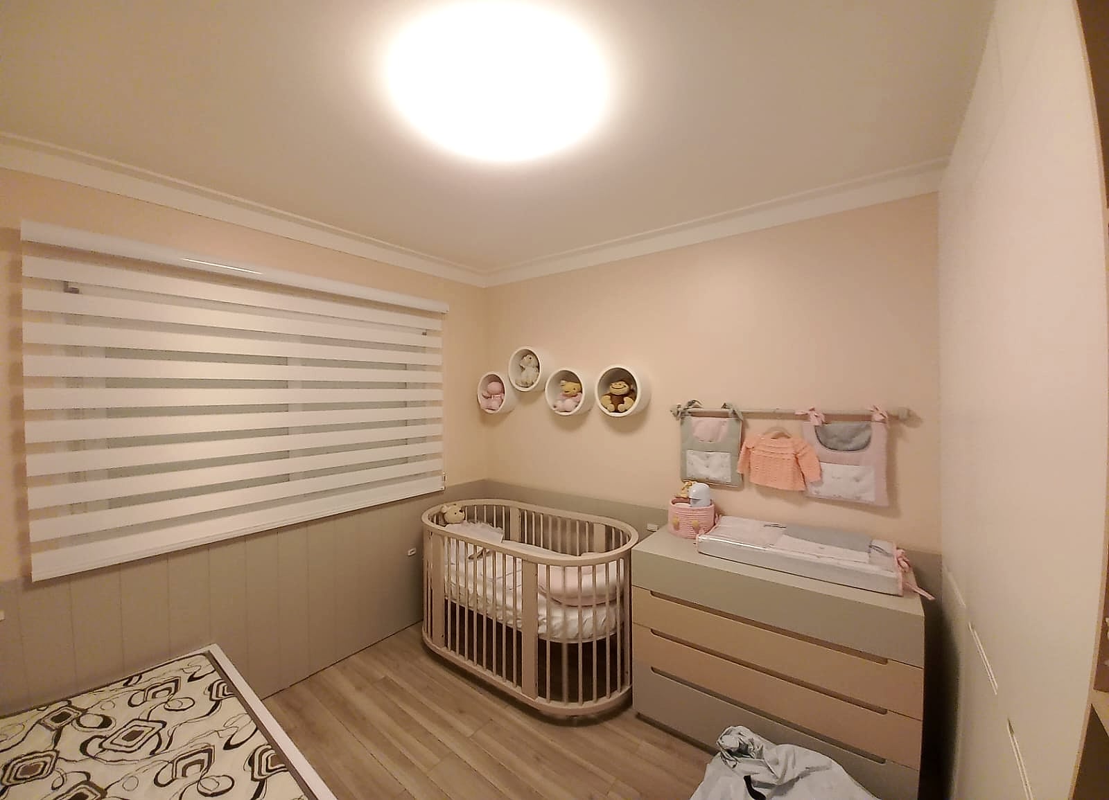 Persiana Double Vision branca — Quarto de bebê